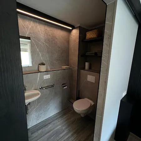 Albrecht Nummer 4 Apartment *