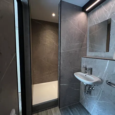 Apartment Albrecht Nummer 4 *